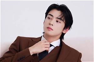 Find out: Who Is Cha Eunwoo's Girl?